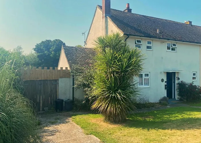 Sea Bean 2 Bedroom House Manorbier Tenby Pet Friendly