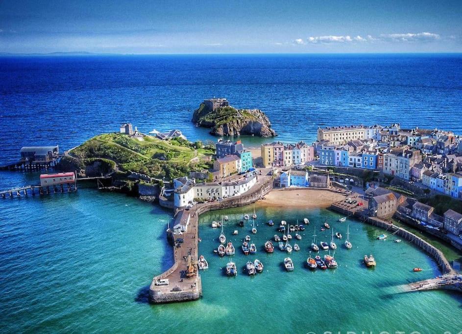 Sea Bean 2 Bedroom House Tenby Pet Friendly Holiday home